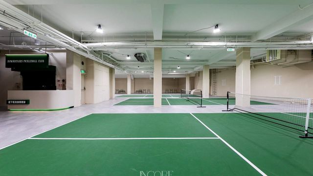台北室內匹克球場地實拍,球網與場地配置